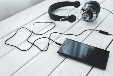 时隔25年再夺冠 上海女排击败江苏女排登顶排超联赛